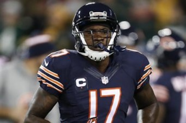 Chicago Bears wide receiver Alshon Jeffery (17) before an NFL football game against the Green Bay Packers, Thursday, Oct. 20, 2016, in Green Bay, Wis. (AP Photo/Matt Ludtke)