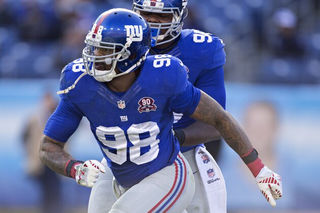 NASHVILLE, TN - DECEMBER 7:  Damontre Moore #98 of the New York Giants celebrates after a sack during a game against the Tennessee Titans at LP Field on December 7, 2014 in Nashville, Tennessee.  The Giants defeated the Titans 36-7.  (Photo by Wesley Hitt/Getty Images)