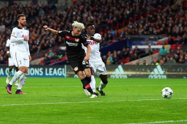 LONDON, ENGLAND - NOVEMBER 02: Kevin Kampl of Bayer Leverkusen scores a goal to make it 0-1 during the UEFA Champions League match between Tottenham Hotspur FC and Bayer 04 Leverkusen at Wembley Stadium on November 2, 2016 in London, England. (Photo by Catherine Ivill - AMA/Getty Images)