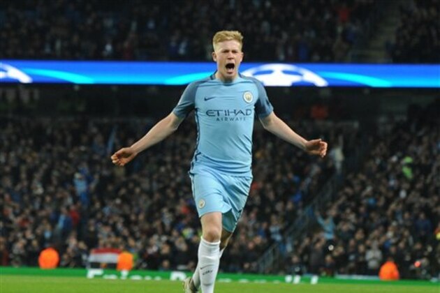 Manchester City’s Kevin De Bruyne celebrates after scoring during the Champions League group C soccer match between Manchester City and Barcelona at the Etihad stadium in Manchester, England, Tuesday, Nov. 1, 2016. (AP Photo/Rui Vieira)