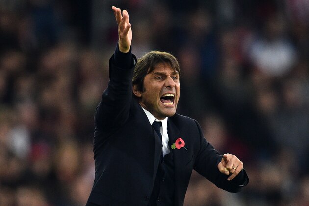 Chelsea's Italian head coach Antonio Conte gestures from the touchline during the English Premier League football match between Southampton and Chelsea at St Mary's Stadium in Southampton, southern England on October 30, 2016. / AFP / GLYN KIRK / RESTRICTED TO EDITORIAL USE. No use with unauthorized audio, video, data, fixture lists, club/league logos or 'live' services. Online in-match use limited to 75 images, no video emulation. No use in betting, games or single club/league/player publications. / (Photo credit should read GLYN KIRK/AFP/Getty Images) Chelsea's Italian head coach Antonio Conte gestures from the touchline during the English Premier League football match between Southampton and Chelsea at St Mary's Stadium in Southampton, southern England on October 30, 2016. / AFP / GLYN KIRK / RESTRICTED TO EDITORIAL USE. No use with unauthorized audio, video, data, fixture lists, club/league logos or 'live' services. Online in-match use limited to 75 images, no video emulation. No use in betting, games or single club/league/player publications. / (Photo credit should read GLYN KIRK/AFP/Getty Images)