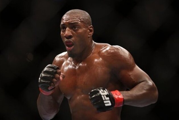 Phil Davis, right, in action against Vinny Magalhaes during their UFC 159 Mixed Martial Arts bout in Newark, NJ, Saturday, April 27,2013. Davis won via three round unanimous decision. (AP Photo/Gregory Payan)