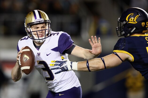 BERKELEY, CA - NOVEMBER 05:  Jake Browning