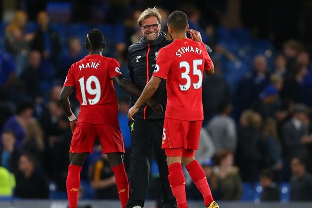 LONDON, ENGLAND - SEPTEMBER 16: Jurgen Klopp manager of Liverpool with Sadio Mane and Kevin Stewart of Liverpool during the Premier League match between Chelsea and Liverpool at Stamford Bridge on September 16, 2016 in London, England. (Photo by Catherine Ivill - AMA/Getty Images)