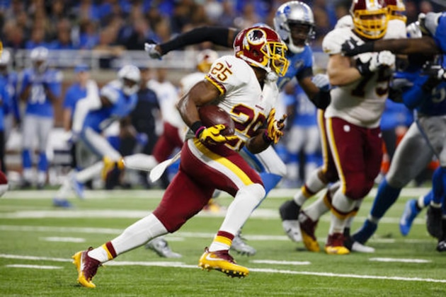 Washington Redskins running back Chris Thompson (25) rushes against the Detroit Lions during an NFL football game at Ford Field in Detroit, Sunday, Oct. 23, 2016. (AP Photo/Rick Osentoski)