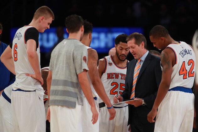 NEW YORK, NY - OCTOBER 29:  Jeff Hornacek of the New York Knicks draws up a play in a timeout huddle during the second half at Madison Square Garden on October 29, 2016 in New York City. NOTE TO USER: User expressly acknowledges and agrees that, by downloading and or using this photograph, User is consenting to the terms and conditions of the Getty Images License Agreement.  (Photo by Michael Reaves/Getty Images)