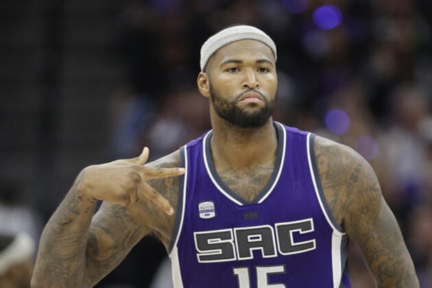 Sacramento Kings center DeMarcus Cousins flashes