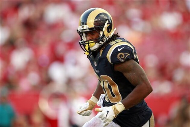 Los Angeles Rams running back Todd Gurley (30) runs the ball against the Tampa Bay Buccaneers during an NFL football game, Sunday, Sept. 25, 2016, in Tampa. The Rams won the game 37-32.    (Jeff Haynes/AP Images for Panini)
