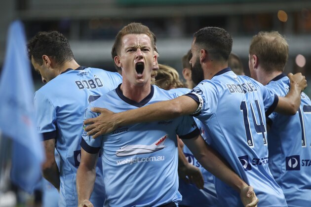 SYDNEY, AUSTRALIA - NOVEMBER 05:  Brandon O'Neill of Sydney FC celebrates a goal scored by David Carney of Sydney FC during the round five A-League match between Sydney FC and the Melbourne Victory at Allianz Stadium on November 5, 2016 in Sydney, Australia.  (Photo by Mark Kolbe/Getty Images)