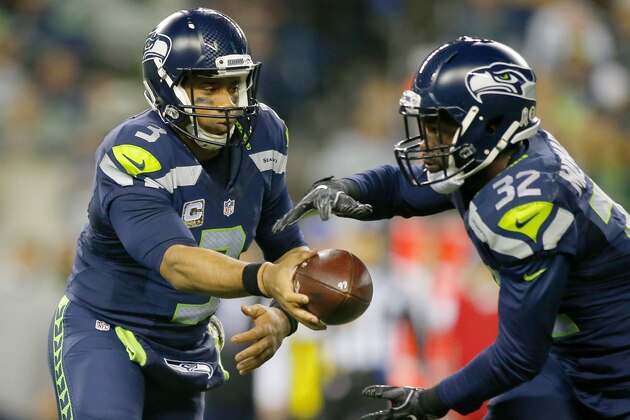 SEATTLE, WA - NOVEMBER 07:  Quarterback Russell Wilson #3 of the Seattle Seahawks hands the ball off to Running back Christine Michael #32 against the Buffalo Bills at CenturyLink Field on November 7, 2016 in Seattle, Washington.  (Photo by Jonathan Ferrey/Getty Images)