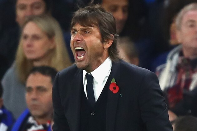 LONDON, ENGLAND - NOVEMBER 05: Antonio Conte, Manager of Chelsea reacts during the Premier League match between Chelsea and Everton at Stamford Bridge on November 5, 2016 in London, England.  (Photo by Clive Rose/Getty Images)