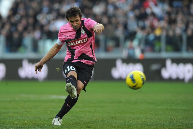 TURIN, ITALY - DECEMBER 18:  Alessandro Del Piero of Juventus FC shoots towards goal during the Serie A match between Juventus FC and Novara Calcio at Juventus Arena on December 18, 2011 in Turin, Italy.  (Photo by Valerio Pennicino/Getty Images)