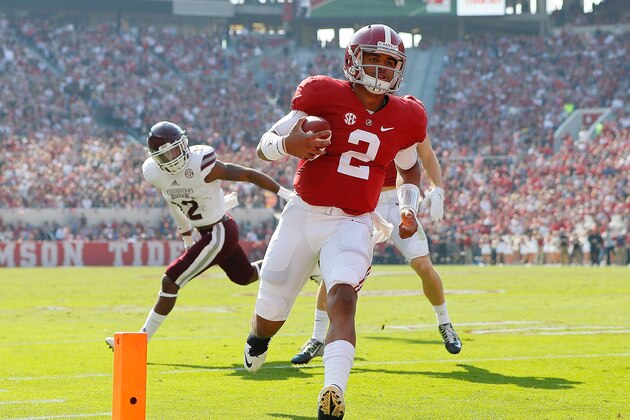TUSCALOOSA, AL - NOVEMBER 12:  Jalen Hurts #2 of the Alabama Crimson Tide rushes for a touchdown against the Mississippi State Bulldogs at Bryant-Denny Stadium on November 12, 2016 in Tuscaloosa, Alabama.  (Photo by Kevin C. Cox/Getty Images)