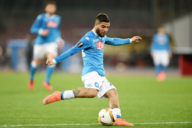 NAPLES, ITALY - FEBRUARY 25:  Lorenzo Insigne of Napoli in action during the UEFA Europa League Round of 32 second leg match between SSC Napoli and Villarreal FC on February 25, 2016 in Naples, Italy.  (Photo by Francesco Pecoraro/Getty Images)