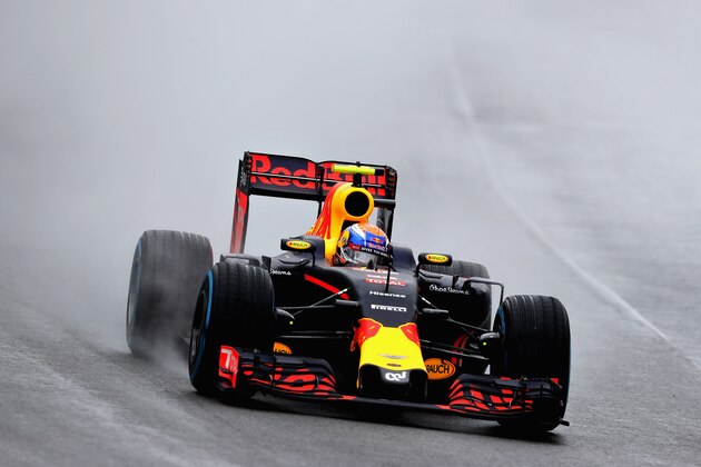 SAO PAULO, BRAZIL - NOVEMBER 13:  Max Verstappen of the Netherlands driving the (33) Red Bull Racing Red Bull-TAG Heuer RB12 TAG Heuer on track during the Formula One Grand Prix of Brazil at Autodromo Jose Carlos Pace on November 13, 2016 in Sao Paulo, Brazil.  (Photo by Mark Thompson/Getty Images)