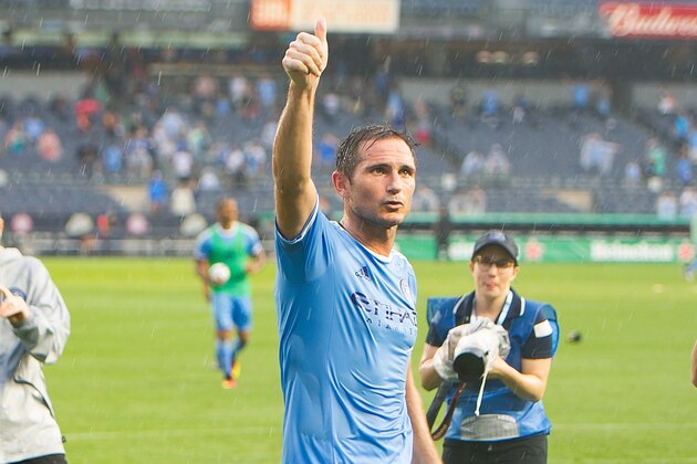 NEW YORK, NY - JULY 30:  Midfielder Frank Lampard #8 of New York City FC thanks the fans after the match vs Colorado Rapids at Yankee Stadium on July 30, 2016 in New York City.  New York City FC defeats Colorado Rapids 5-1.  (Photo by Michael Stewart/Getty Images)