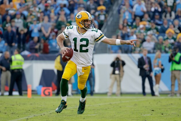 NASHVILLE, TN - NOVEMBER 13:  Aaron Rodgers #12 of the Green Bay Packers looks to throw a pass during the game against the Tennessee Titans at Nissan Stadium on November 13, 2016 in Nashville, Tennessee.  (Photo by Andy Lyons/Getty Images)