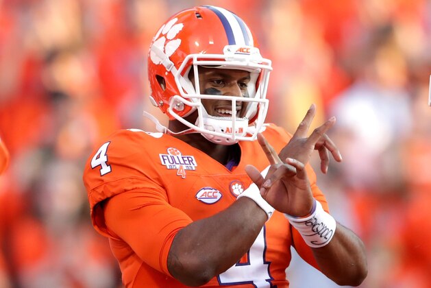 CLEMSON, SC - NOVEMBER 12:  Deshaun Watson #4 of the Clemson Tigers reacts after a touchdown against the Pittsburgh Panthers during their game at Memorial Stadium on November 12, 2016 in Clemson, South Carolina.  (Photo by Streeter Lecka/Getty Images)