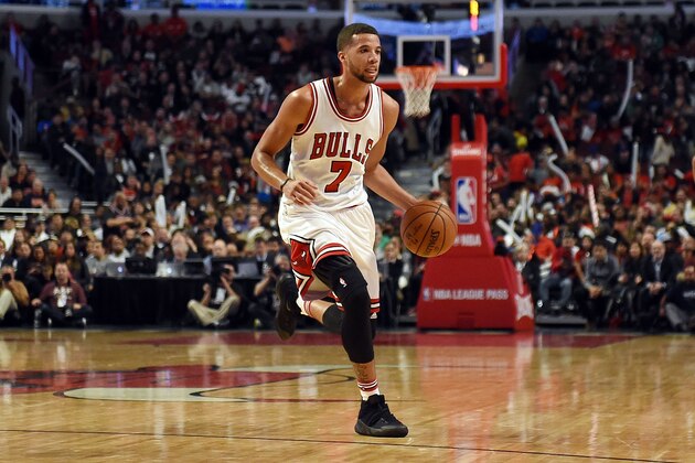 CHICAGO, IL - OCTOBER 27:  Michael Carter-Williams #7 of the Chicago Bulls handles the ball during a game against the Boston Celtics at the United Center on October 27, 2016 in Chicago, Illinois. NOTE TO USER: User expressly acknowledges and agrees that, by downloading and or using this photograph, User is consenting to the terms and conditions of the Getty Images License Agreement.  (Photo by Stacy Revere/Getty Images)