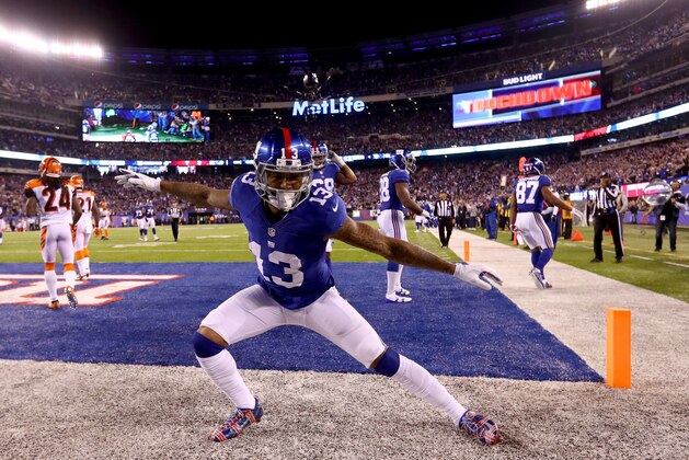 EAST RUTHERFORD, NJ - NOVEMBER 14:  Odell Beckham Jr. #13 of the New York Giants celebrates after scoring a touchdown against the Cincinnati Bengals during the second quarter of the game at MetLife Stadium on November 14, 2016 in East Rutherford, New Jersey.  (Photo by Al Bello/Getty Images)