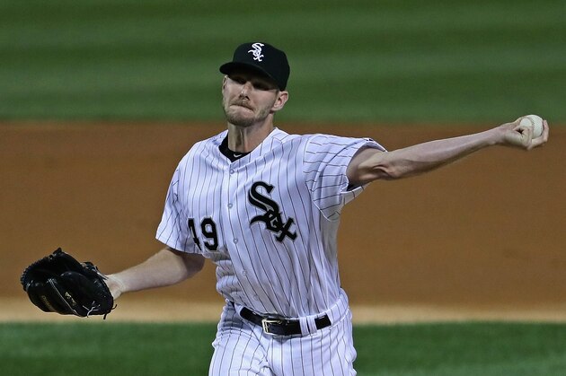 CHICAGO, IL - SEPTEMBER 27:  Starting pitcher Chris Sale #49 of the Chicago White Sox deliivers the ball against the Tampa Bay Rays at U.S. Cellular Field on September 27, 2016 in Chicago, Illinois.  (Photo by Jonathan Daniel/Getty Images)
