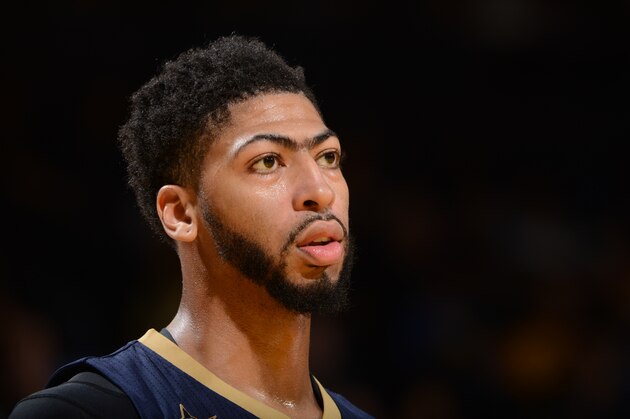 OAKLAND, CA - NOVEMBER 7:  Anthony Davis #23 of the New Orleans Pelicans is seen against the Golden State Warriors on November 7, 2016 at ORACLE Arena in Oakland, California. NOTE TO USER: User expressly acknowledges and agrees that, by downloading and or using this photograph, user is consenting to the terms and conditions of Getty Images License Agreement. Mandatory Copyright Notice: Copyright 2016 NBAE (Photo by Noah Graham/NBAE via Getty Images)