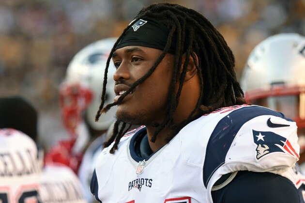 PITTSBURGH, PA - OCTOBER 23: Linebacker Dont'a Hightower of the New England Patriots looks on from the sideline during a game against the Pittsburgh Steelers at Heinz Field on October 23, 2016 in Pittsburgh, Pennsylvania. The Patriots defeated the Steelers 27-16. (Photo by George Gojkovich/Getty Images)