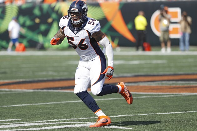 CINCINNATI, OH - SEPTEMBER 25: Shane Ray #56 of the Denver Broncos in action against the Cincinnati Bengals during the game at Paul Brown Stadium on September 25, 2016 in Cincinnati, Ohio. The Broncos defeated the Bengals 29-17. (Photo by Joe Robbins/Getty Images)