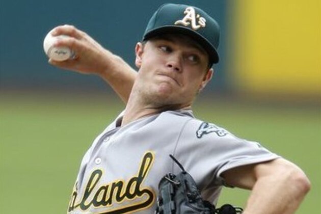 Oakland Athletics starting pitcher Sonny Gray delivers against the Cleveland Indians during the first inning of a baseball game Sunday, July 31, 2016, in Cleveland. (AP Photo/Ron Schwane)
