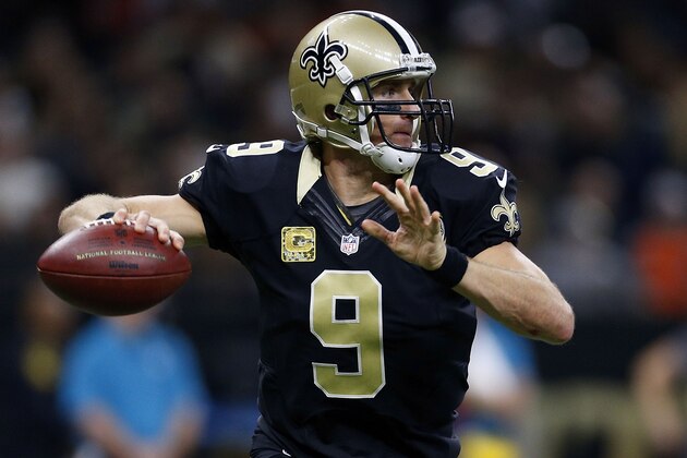NEW ORLEANS, LA - NOVEMBER 13:  Drew Brees #9 of the New Orleans Saints throws the ball during a game against the Denver Broncos at the Mercedes-Benz Superdome on November 13, 2016 in New Orleans, Louisiana.  (Photo by Jonathan Bachman/Getty Images)