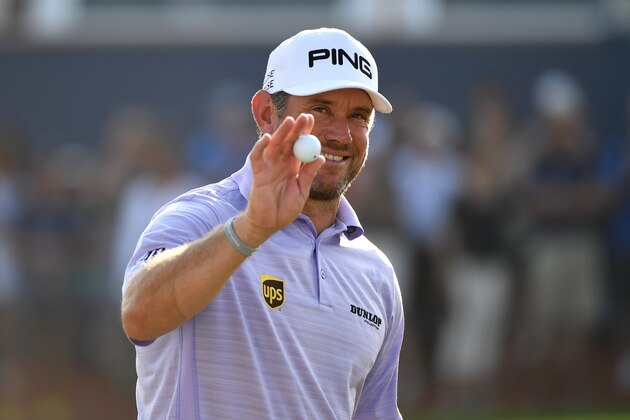 DUBAI, UNITED ARAB EMIRATES - NOVEMBER 17:  Lee Westwood of England acknowledges the crowd on the 18th green during day one of the DP World Tour Championship at Jumeirah Golf Estates on November 17, 2016 in Dubai, United Arab Emirates.  (Photo by Ross Kinnaird/Getty Images)