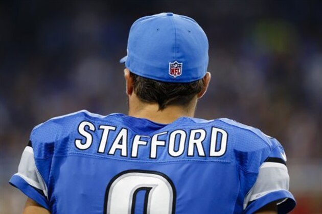 Detroit Lions quarterback Matthew Stafford warms up before an NFL football game against the Green Bay Packers Sunday, Sept. 25, 2015, in Green Bay, Wis. (AP Photo/Rick Osentoski)