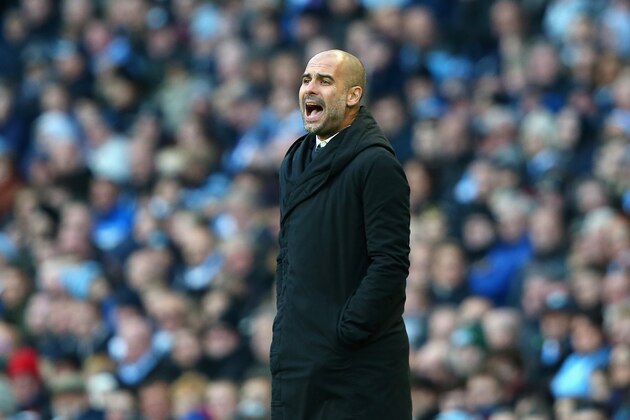 MANCHESTER, ENGLAND - NOVEMBER 05:  Josep Guardiola, Manager of Manchester City gives his team instructions during the Premier League match between Manchester City and Middlesbrough at Etihad Stadium on November 5, 2016 in Manchester, England.  (Photo by Alex Livesey/Getty Images)