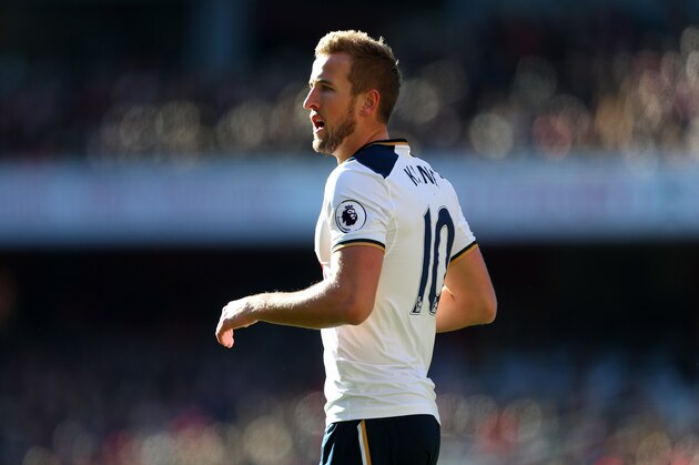 LONDON, ENGLAND - NOVEMBER 06: Harry Kane of Tottenham Hotspur during the Premier League match between Arsenal and Tottenham Hotspur at Emirates Stadium on November 6, 2016 in London, England. (Photo by Catherine Ivill - AMA/Getty Images) LONDON, ENGLAND - NOVEMBER 06: Harry Kane of Tottenham Hotspur during the Premier League match between Arsenal and Tottenham Hotspur at Emirates Stadium on November 6, 2016 in London, England. (Photo by Catherine Ivill - AMA/Getty Images)