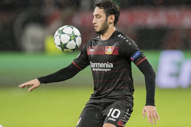Hakan Calhanoglu of Bayer 04 Leverkusenduring the Champions League group E match between Bayer Leverkusen and Tottenham Hotspur on October 18, 2016 at the Bay Arena in Leverkusen, Germany(Photo by VI Images via Getty Images)