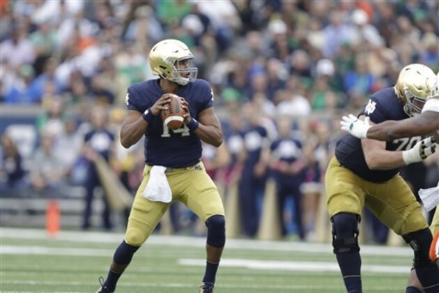 Notre Dame quarterback DeShone Kizer looks to throw during the first half of an NCAA college football game against Miami, Saturday, Oct. 29, 2016, in South Bend, Ind.   (AP Photo/Darron Cummings)
