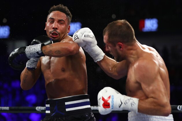 LAS VEGAS, NV - NOVEMBER 19:   (L-R) Andre Ward lands a left to the head of Sergey Kovalev of Russia during their light heavyweight title bout at T-Mobile Arena on November 19, 2016 in Las Vegas, Nevada.  (Photo by Al Bello/Getty Images)