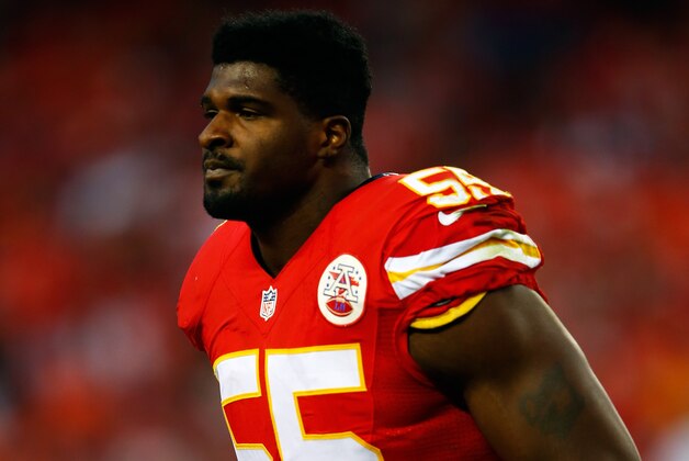 KANSAS CITY, MO - AUGUST 28:  Linebacker Dee Ford #55 of the Kansas City Chiefs in action during the preseason game against the Tennessee Titans at Arrowhead Stadium on August 28, 2015 in Kansas City, Missouri.  (Photo by Jamie Squire/Getty Images)