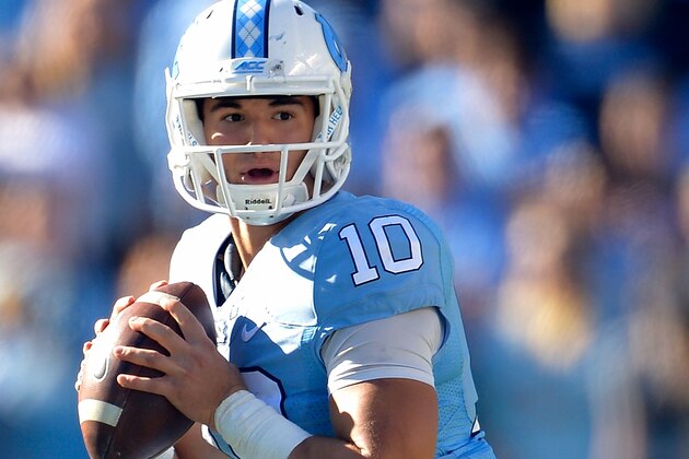 CHAPEL HILL, NC - NOVEMBER 05:  Mitch Trubisky #10 of the North Carolina Tar Heels in action against the Georgia Tech Yellow Jackets during the game at Kenan Stadium on November 5, 2016 in Chapel Hill, North Carolina.  (Photo by Grant Halverson/Getty Images)