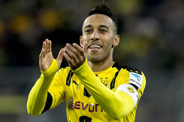 DORTMUND, GERMANY - NOVEMBER 19:  Pierre-Emerick Aubameyang of Borussia Dortmund celebrates after the Bundesliga match between Borussia Dortmund and Bayern Muenchen at Signal Iduna Park on November 19, 2016 in Dortmund, Germany.  (Photo by Boris Streubel/Getty Images)