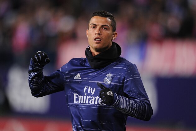 MADRID, SPAIN - NOVEMBER 19:  Cristiano Ronaldo of Real Madrid warms up before the La Liga match between Club Atletico de Madrid and Real Madrid CF at Vicente Calderon Stadium on November 19, 2016 in Madrid, Spain.  (Photo by Denis Doyle/Getty Images)