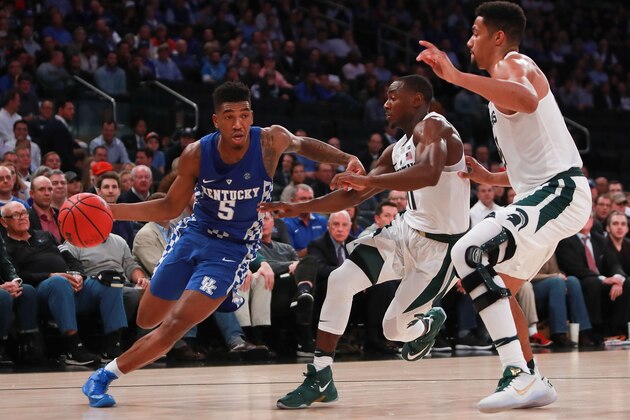 NEW YORK, NY - NOVEMBER 15:  Malik Monk #5 of the Kentucky Wildcats drives to the basket against the Michigan State Spartans during the first half at Madison Square Garden on November 15, 2016 in New York City.  (Photo by Michael Reaves/Getty Images)