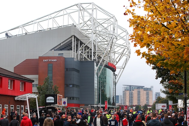 MANCHESTER, ENGLAND - OCTOBER 29:  Supporters arrive at Old Trafford prior to the Premier League match between Manchester United and Burnley at Old Trafford on October 29, 2016 in Manchester, England.  (Photo by Alex Livesey/Getty Images)