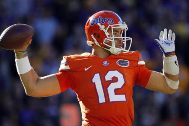 Florida quarterback Austin Appleby (12) throws a pas in the second half an NCAA college football game against LSU in Baton Rouge, La., Saturday, Nov. 19, 2016. Florida won 16-10. (AP Photo/Gerald Herbert)