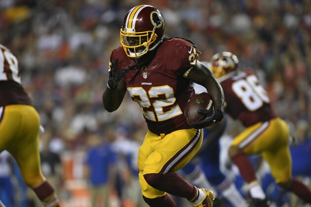 LANDOVER, MD - AUGUST 26:  Running back Robert Kelley #22 of the Washington Redskins runs the ball during the game between the Washington Redskins and the Buffalo Bills at FedExField on August 26, 2016 in Landover, Maryland. The Redskins defeated the Jets 22-18. (Photo by Larry French/Getty Images)