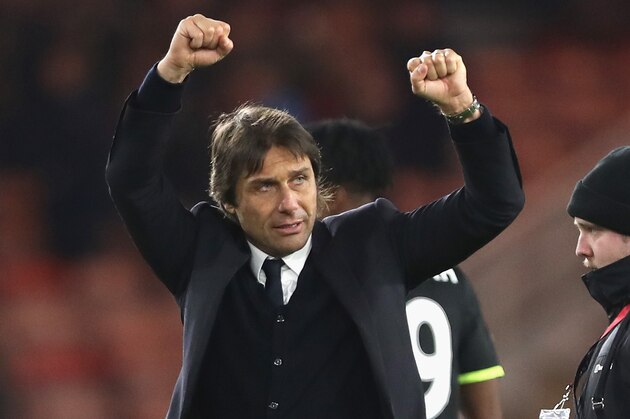 MIDDLESBROUGH, ENGLAND - NOVEMBER 20:  Antonio Conte, Manager of Chelsea celebrates victory after the Premier League match between Middlesbrough and Chelsea at Riverside Stadium on November 20, 2016 in Middlesbrough, England.  (Photo by Ian MacNicol/Getty Images)