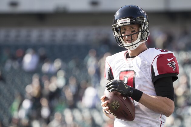 PHILADELPHIA, PA - NOVEMBER 13: Matt Ryan #2 of the Atlanta Falcons warms up prior to the game against the Philadelphia Eagles at Lincoln Financial Field on November 13, 2016 in Philadelphia, Pennsylvania. The Eagles defeated the Falcons 24-15. (Photo by Mitchell Leff/Getty Images)