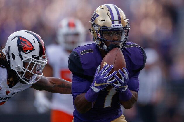 SEATTLE, WA - OCTOBER 22: Wide receiver John Ross #1 of the Washington Huskies rushes against cornerback Treston Decoud #14 of the Oregon State Beavers on October 22, 2016 at Husky Stadium in Seattle, Washington. (Photo by Otto Greule Jr/Getty Images) SEATTLE, WA - OCTOBER 22: Wide receiver John Ross #1 of the Washington Huskies rushes against cornerback Treston Decoud #14 of the Oregon State Beavers on October 22, 2016 at Husky Stadium in Seattle, Washington. (Photo by Otto Greule Jr/Getty Images)