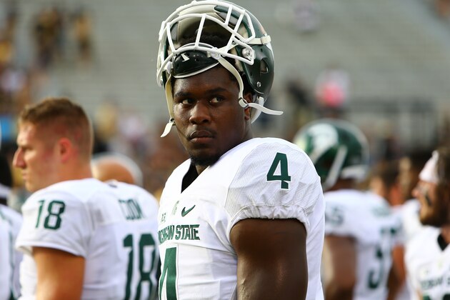 KALAMAZOO, MI - SEPTEMBER 4:  Malik McDowell #4 of the Michigan State Spartans during warmups prior to the game against the Western Michigan Broncos at Waldo Stadium on September 4, 2015 in Kalamazoo, Michigan. (Photo by Rey Del Rio/Getty Images)