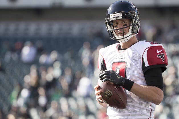 PHILADELPHIA, PA - NOVEMBER 13: Matt Ryan #2 of the Atlanta Falcons warms up prior to the game against the Philadelphia Eagles at Lincoln Financial Field on November 13, 2016 in Philadelphia, Pennsylvania. The Eagles defeated the Falcons 24-15. (Photo by Mitchell Leff/Getty Images)